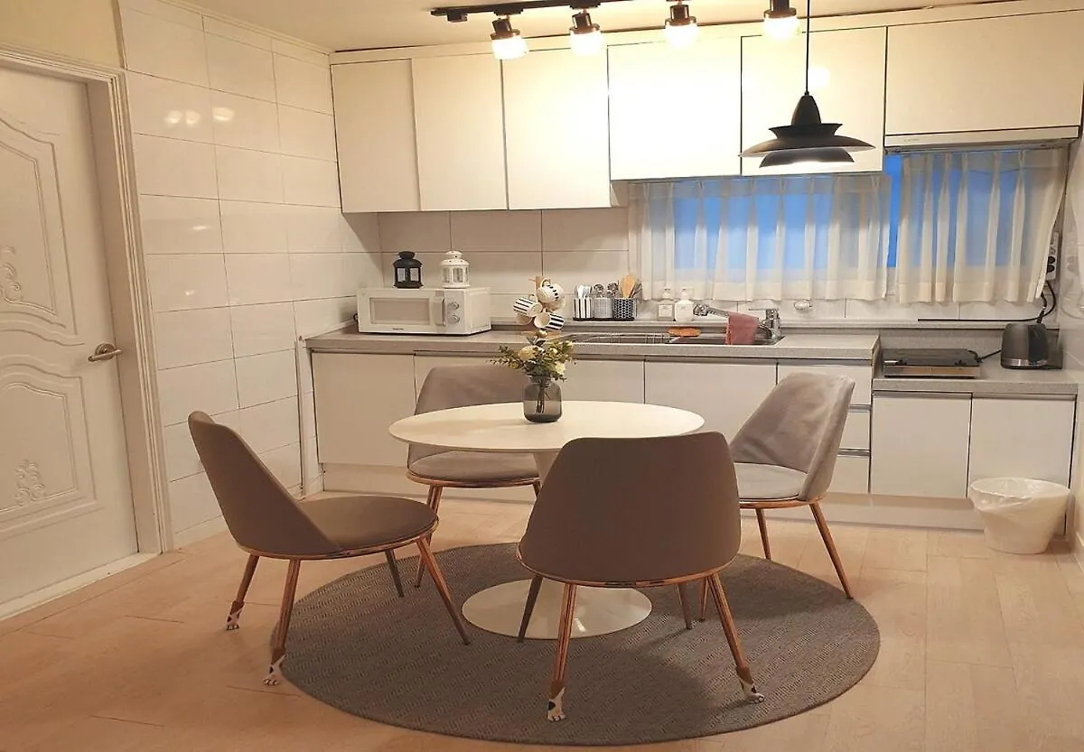 Rd House Apartment Seoul